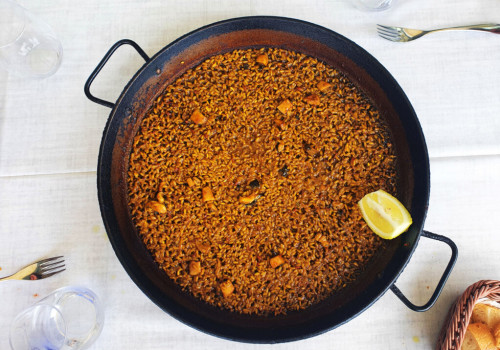 Explorando los toques modernos de los platos tradicionales valencianos